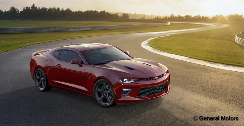 2016-Chevrolet-Camaro-SS-002